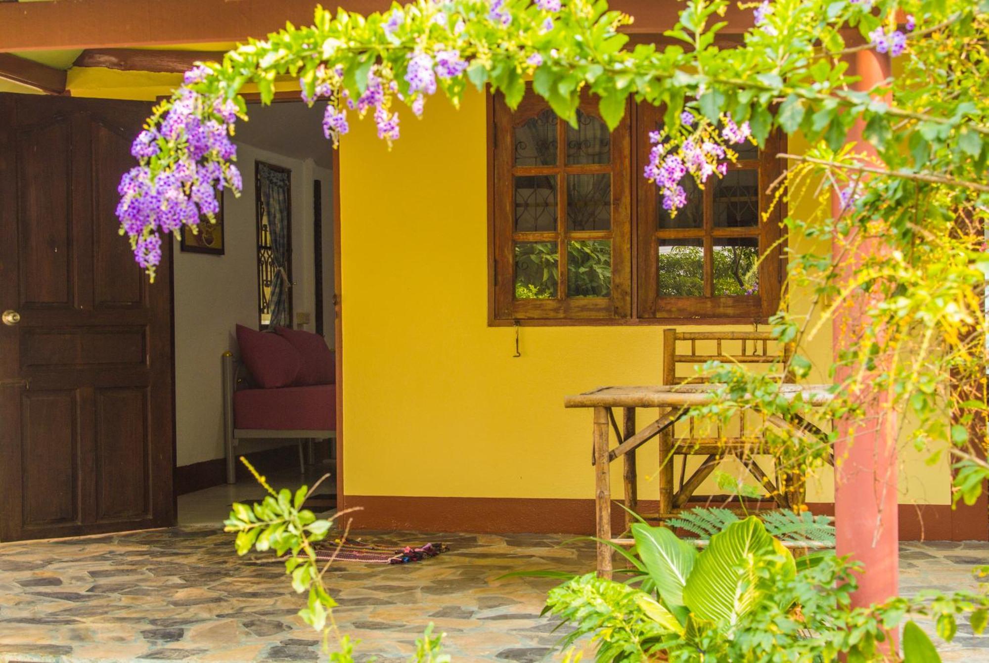 Ban Sabai Sabai Guest House Kanchanaburi Quarto foto