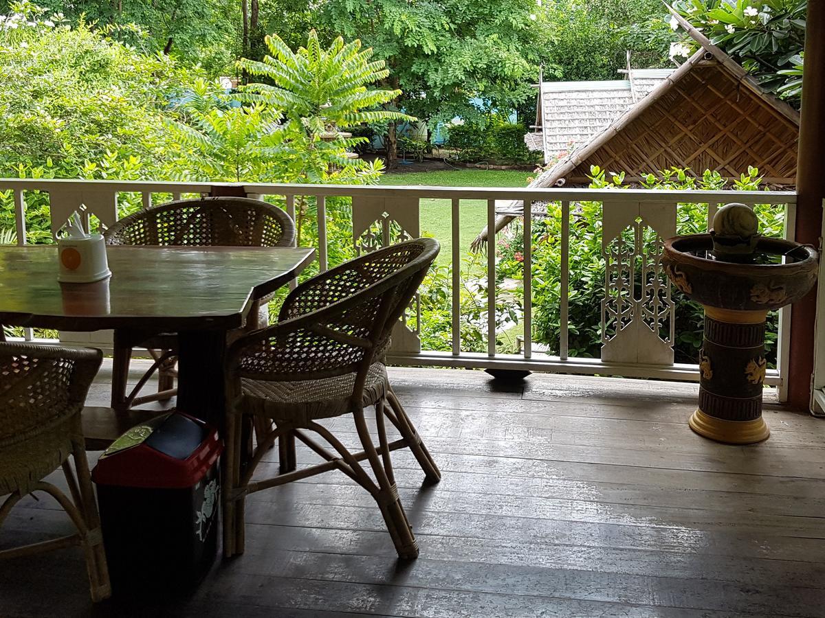 Ban Sabai Sabai Guest House Kanchanaburi Exterior foto